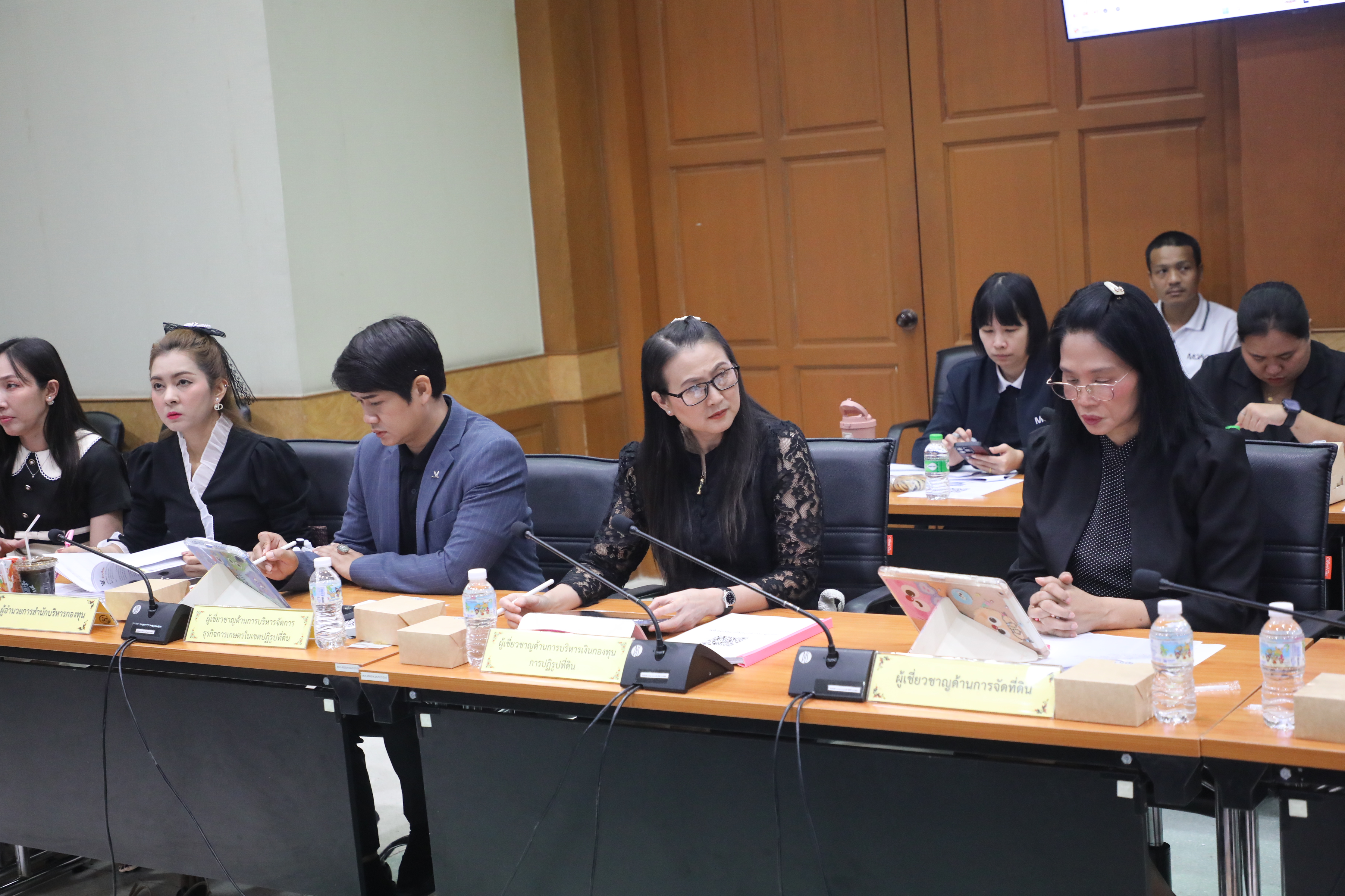 title - ส.ป.ก. ประชุมคณะทำงานกำหนดตัวชี้วัด กำกับและติดตามผลการถ่ายทอดตัวชี้วัดระดับองค์กรสู่ระดับหน่วยงาน (Cascading) ของสำนักงานการปฏิรูปที่ดินเพื่อเกษตรกรรม ครั้งที่ 1/2569